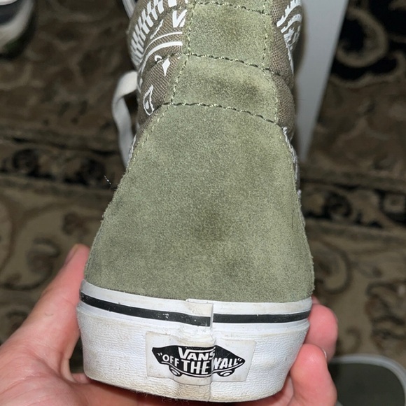 Unavailable - Picture 4 of 6